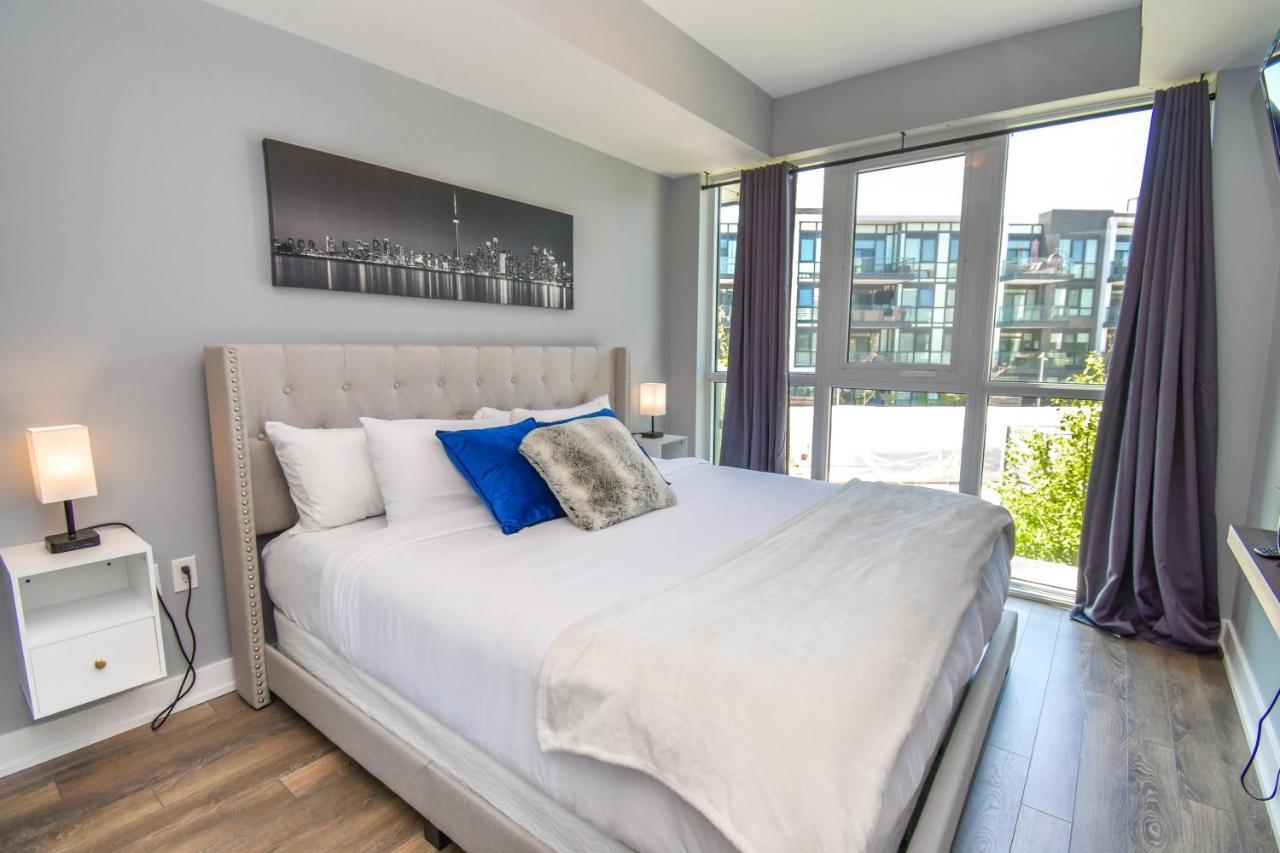 Pet Friendly Condos At Friday Harbour Innisfil Exterior photo